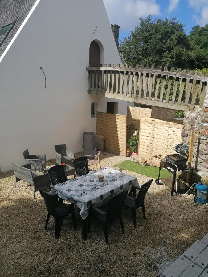 Moulin de brezal et étang à 20 minute de la mer Plounéventer Esterno foto